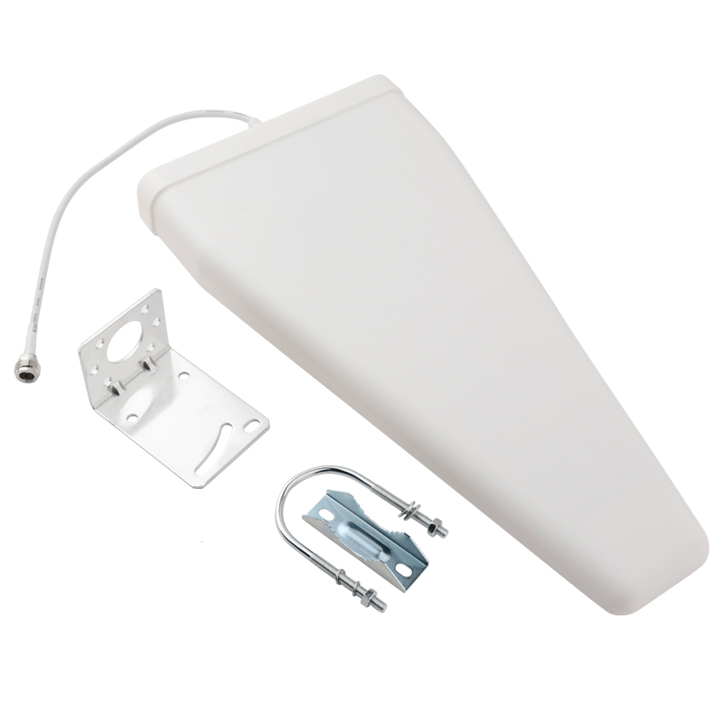  板桥镇对数周期天线定向接收发射700-3700MHz